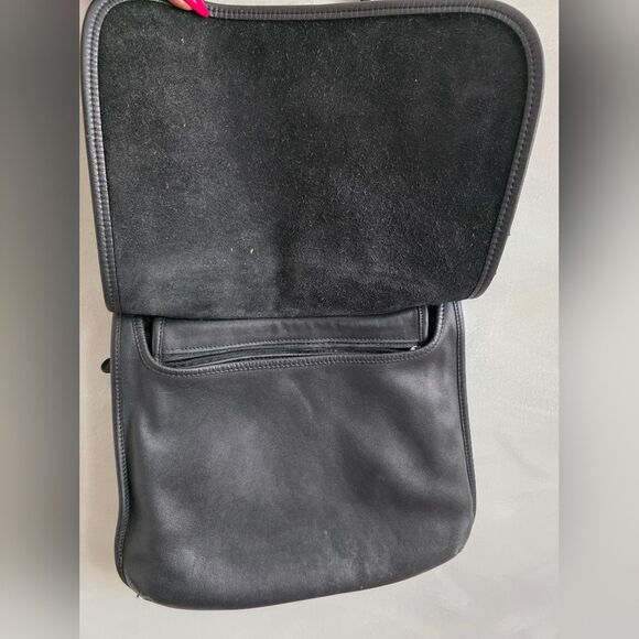 Vintage Coach Hippie Flap Bag Black 9134 12.5x10 Sling - Picture 5 of 16